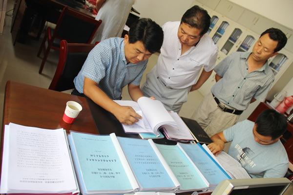 市交通運輸局黨組書記、局長馬潤同志對隴運集團公司全面從嚴治黨及黨風廉政建設進行專題調研