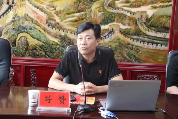 市政府國資委黨委委員、副主任符贊到隴運集團公司開展講授 黨紀學習教育專題 黨課暨“七一”慰問活動